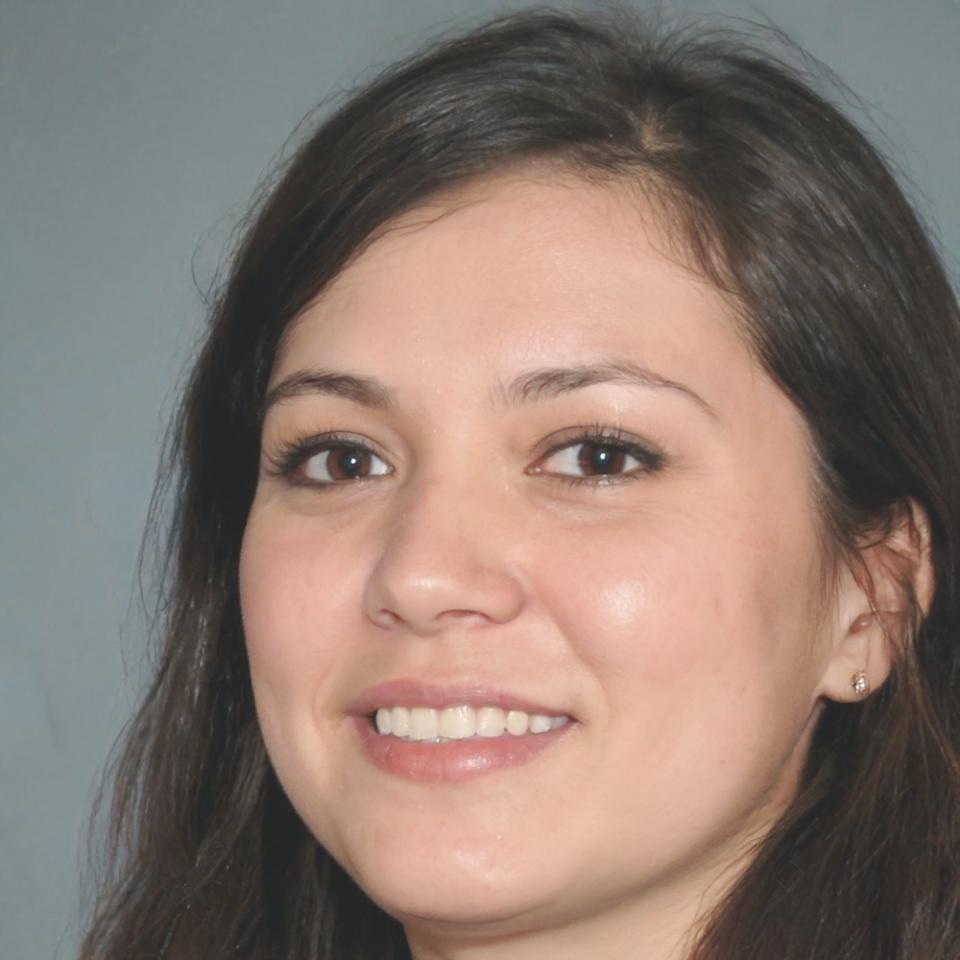Ana Rodríguez, Consultora Estratégica