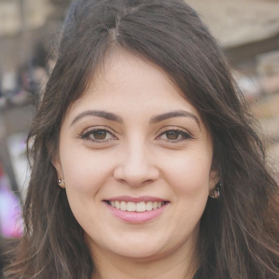 María González, Especialista en Inversiones